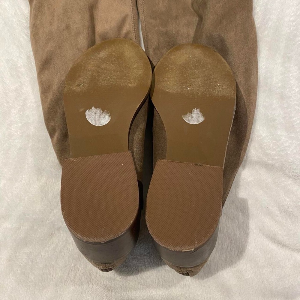 Beautiful suede boots - Picture 5 of 5